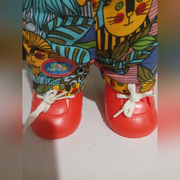 Vintage 1989 Mattel Magic Nursery 14" Doll - Picture 2 of 12